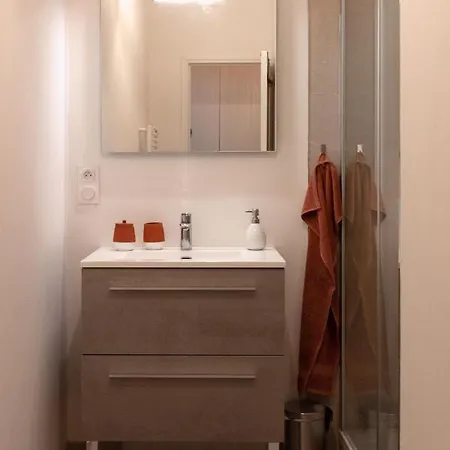 Coeur De Ville, Equipe, Local Velos Ανζέρ